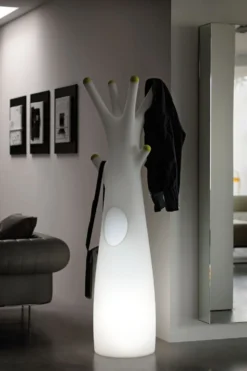 Attaccapanni da terra design moderno Godot