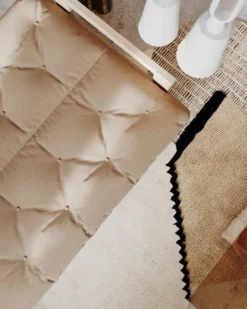 Divano letto in legno massello Kolari