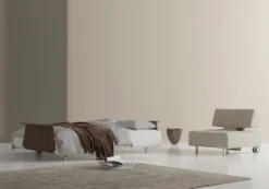 Divano letto matrimoniale con braccioli Longhorn