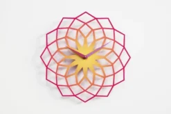 Orologio da muro Skallop in metallo verniciato