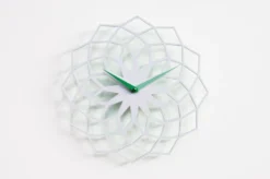 Orologio da muro Skallop in metallo verniciato