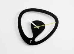 Orologio da parete design in metallo Seven