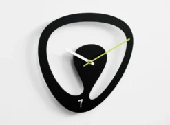 Orologio da parete design in metallo Seven