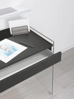 Scrivania per computer Studeo in vetro e laminato