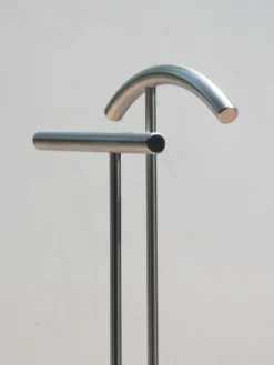 Servomuto design in acciaio Forms