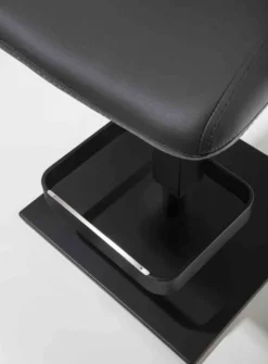 Sgabello design in ecopelle Stanley