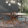 Tavolo da pranzo ovale in legno Hubbard Oak