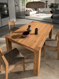Tavolo in legno massello allungabile Levan